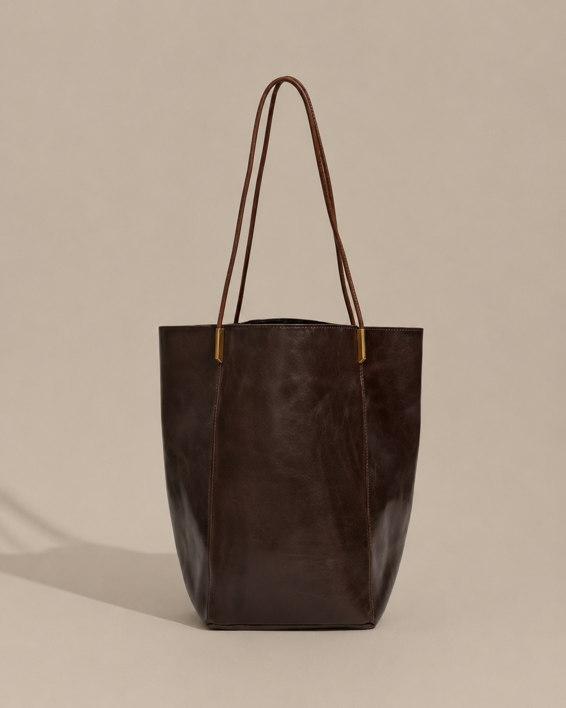 Women’s Large Vintage Leather Tote Bag with Shoulder Straps & Spacious Soft Structure – Évelyne