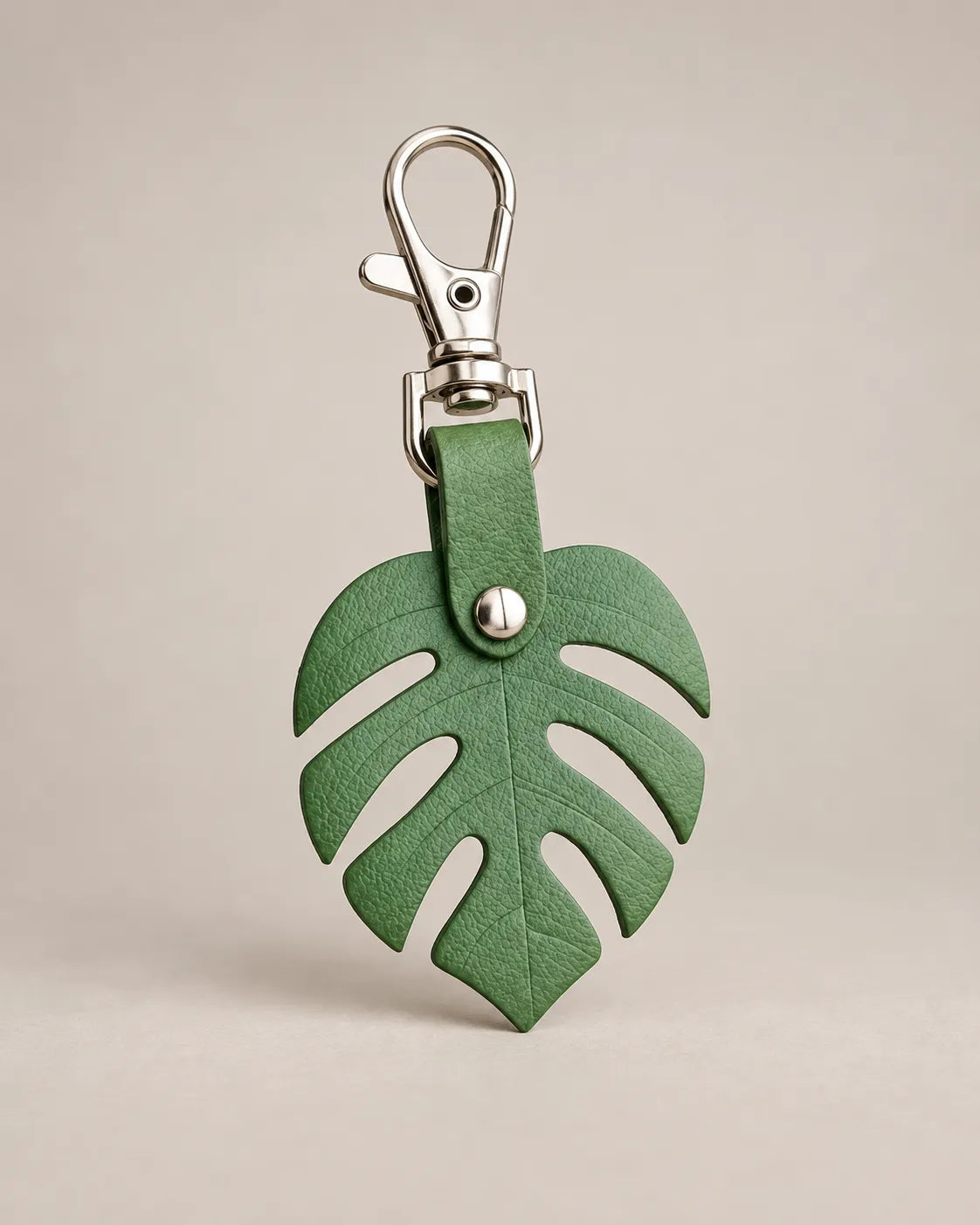 Monstera Leaf Bag Charm – Malena London