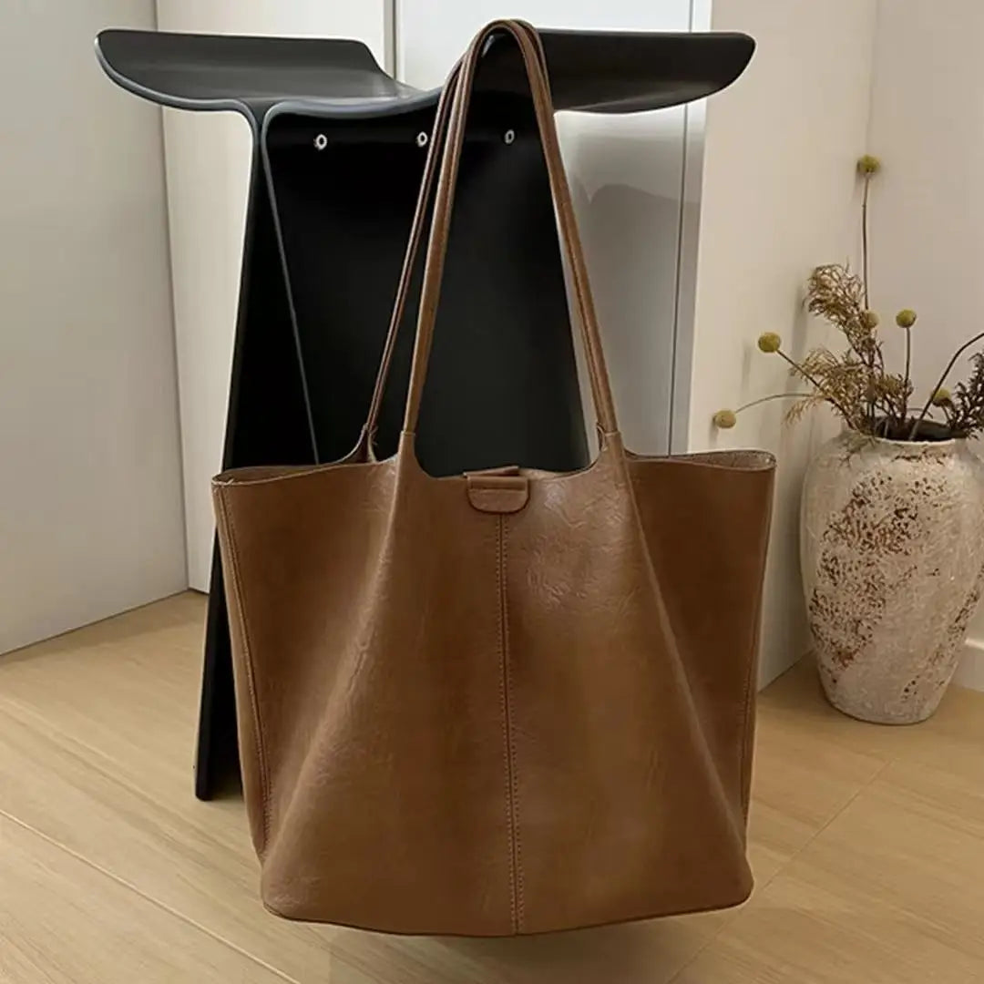 Minimalist Retro Large Capacity Soft Leather Tote Bag Fashionable Commuter Mother-Child Single Shoulder Bag for Autumn Winter