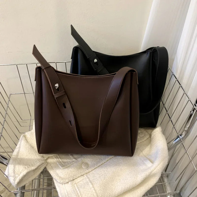 Fashion Leather Tote Bag for Women 2026 Trends Female Simple Large High Capacity Shoulder Side Bag Handbags and Purses Women Bag