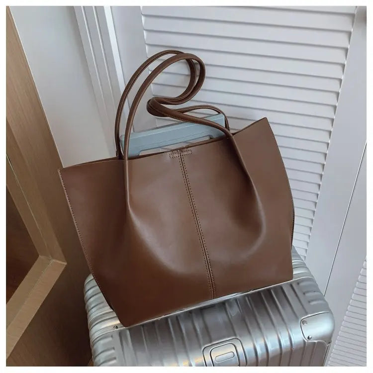 High-Quality Ladies Tote Bag Crafted From Faux Leather Featuring High-End Austria Neat Lightweight Vintage Look