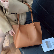 High-Quality Ladies Tote Bag Crafted From Faux Leather Featuring High-End Austria Neat Lightweight Vintage Look