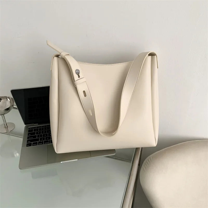 Fashion Leather Tote Bag for Women 2026 Trends Female Simple Large High Capacity Shoulder Side Bag Handbags and Purses Women Bag