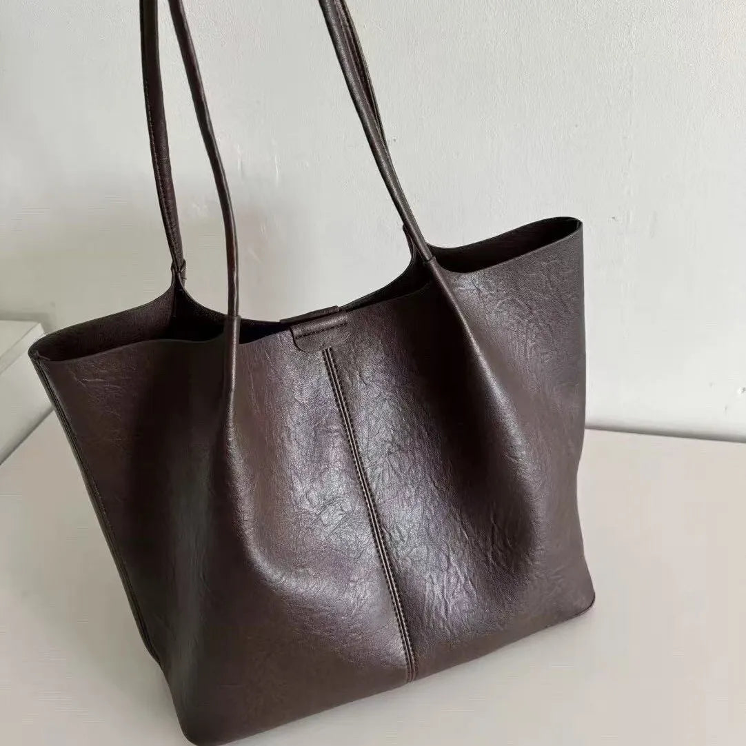 Minimalist Retro Large Capacity Soft Leather Tote Bag Fashionable Commuter Mother-Child Single Shoulder Bag for Autumn Winter