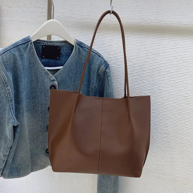 High-Quality Ladies Tote Bag Crafted From Faux Leather Featuring High-End Austria Neat Lightweight Vintage Look