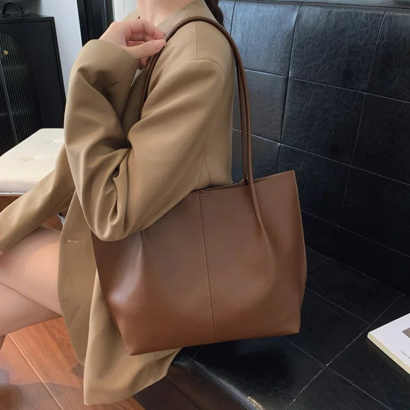 High-Quality Ladies Tote Bag Crafted From Faux Leather Featuring High-End Austria Neat Lightweight Vintage Look